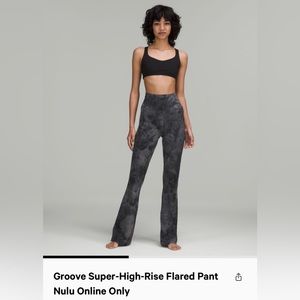 Lululemon groove super high rise flared pants size 6